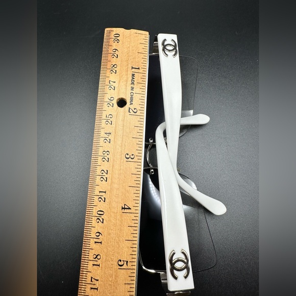 Authentic Vintage Chanel  Sunglasses White Temples Rare Vintage With Dior Case - Picture 15 of 16